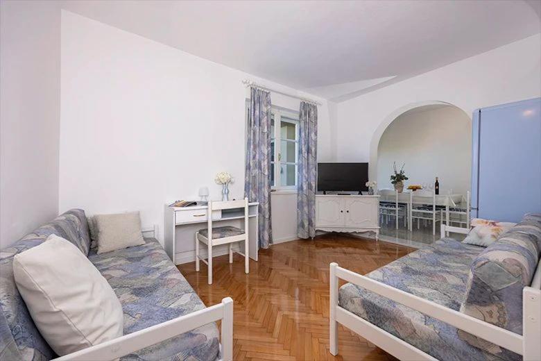 Apartments Irena Тучепи Экстерьер фото