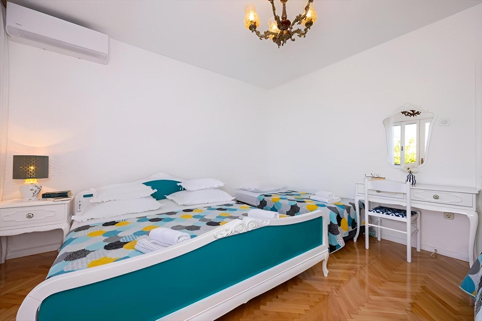 Apartments Irena Тучепи Экстерьер фото