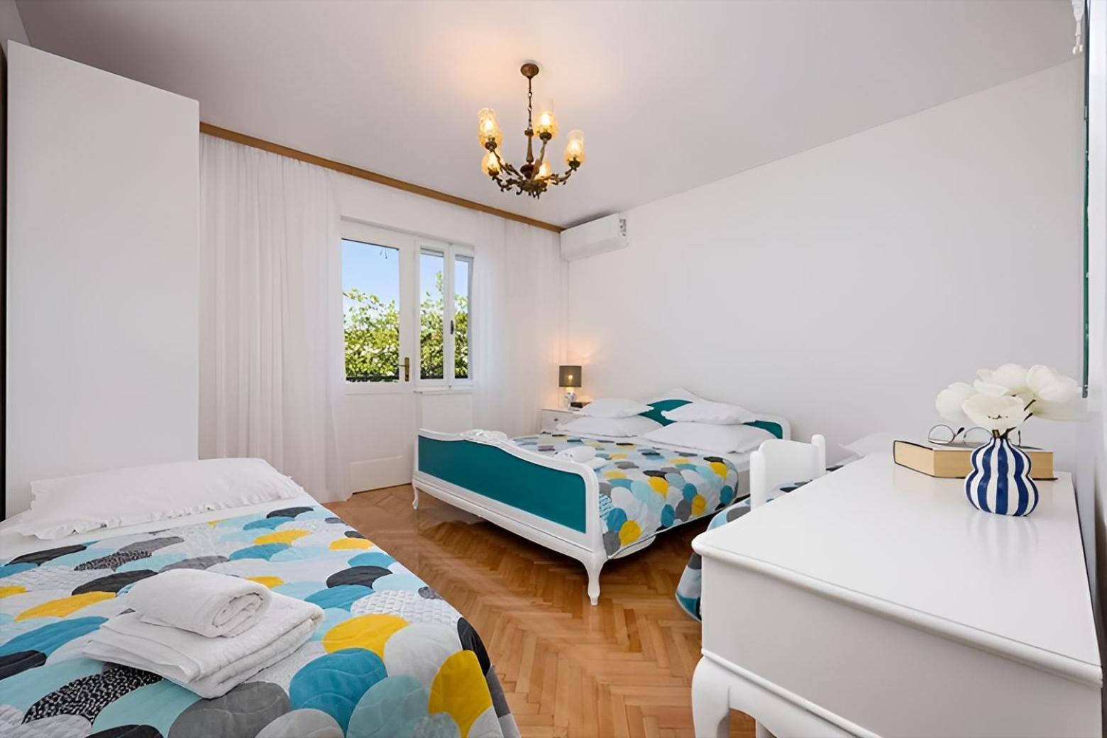 Apartments Irena Тучепи Экстерьер фото