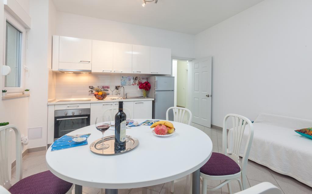 Apartments Irena Тучепи Экстерьер фото