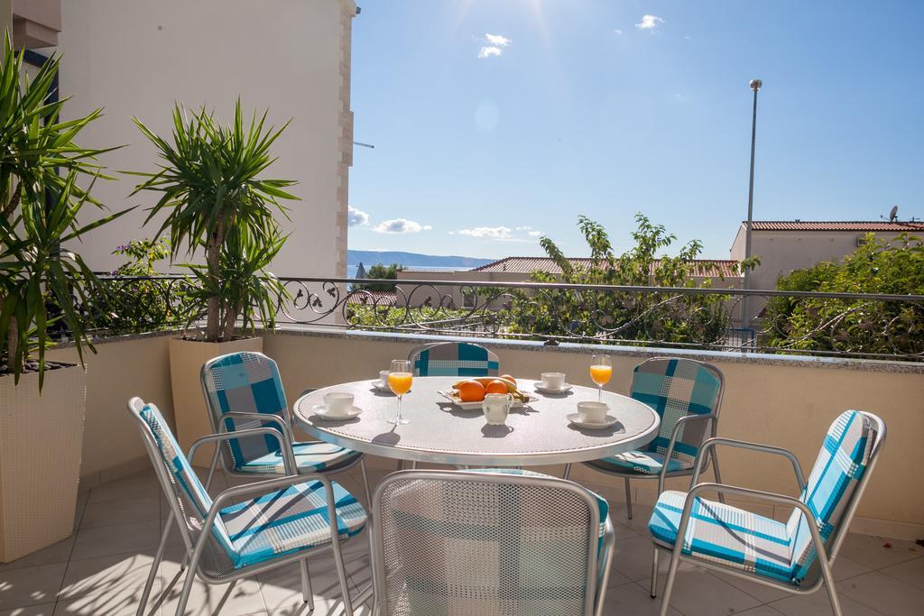 Apartments Irena Тучепи Экстерьер фото