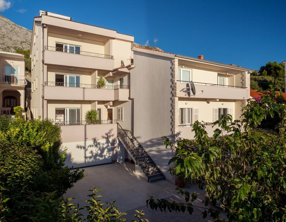 Apartments Irena Тучепи Экстерьер фото
