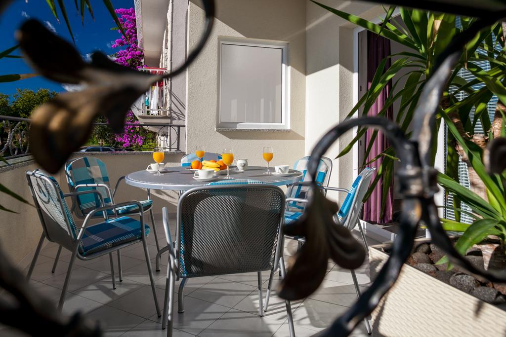 Apartments Irena Тучепи Экстерьер фото